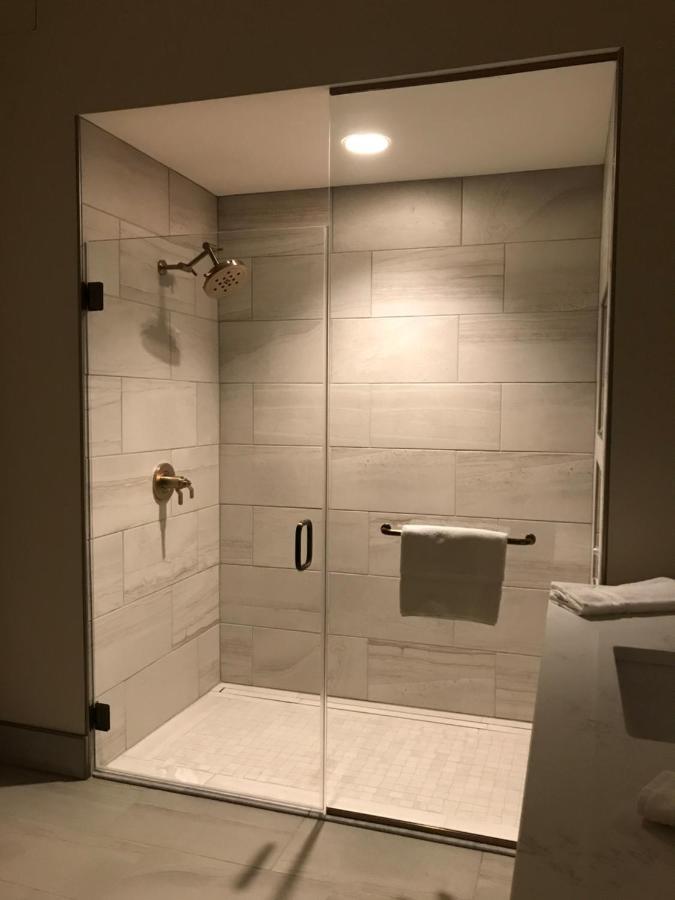 The Inn At Meadowbrook أوفرلاند بارك المظهر الخارجي الصورة